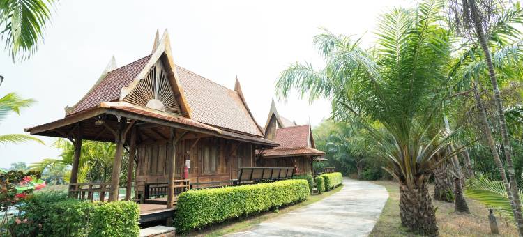 朗普莱河滨度假村(Lamphurai Riverside Resort and Spa)图片