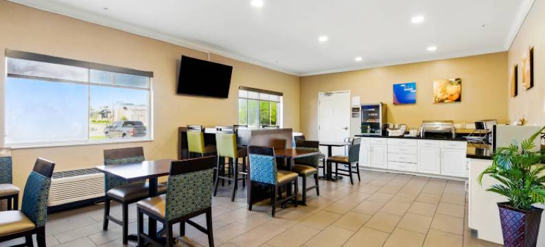 南塔尔萨-伍德兰希尔斯舒适酒店(Comfort Inn South Tulsa - Woodland Hills)图片