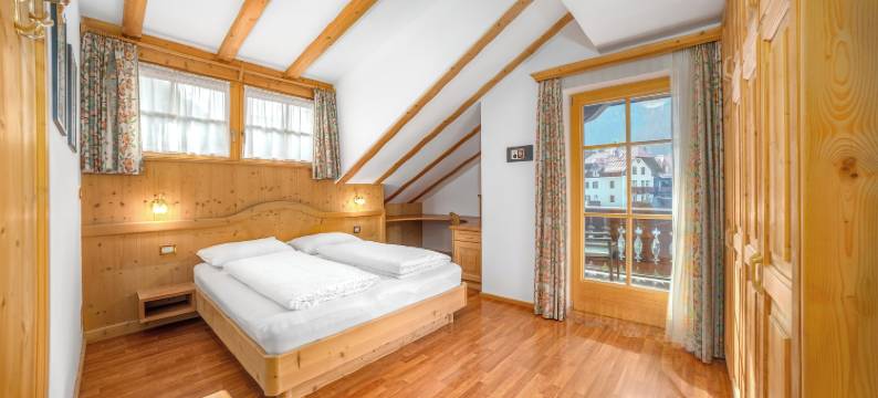 Anna Lodges Dolomites图片