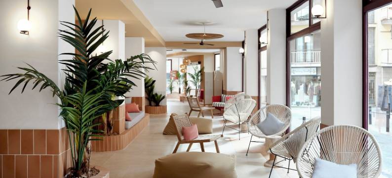 滨海略雷特帐篷(Tent Lloret de Mar)图片