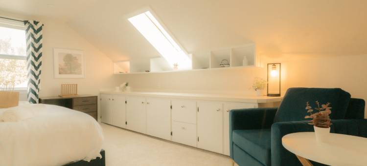 Modern Comforts with Smart Amenities - Stylish Cozy Oasis图片