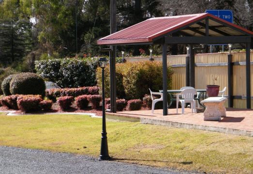 Clansman Motel Hotel Overview