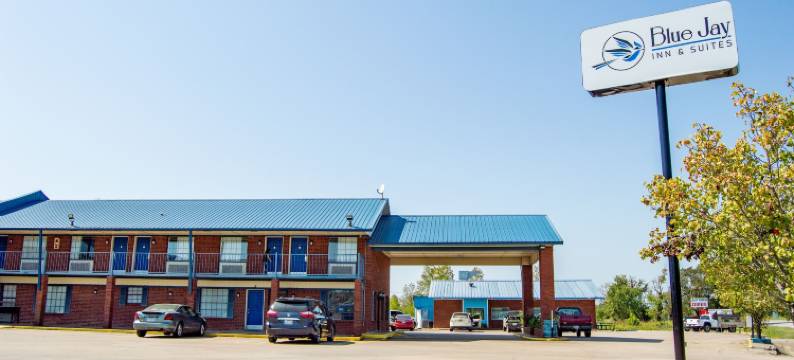 蓝松鸦套房酒店(Blue Jay Inn & Suites)图片