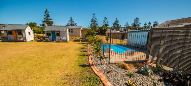 旺阿努伊海滨假日公园酒店(Whanganui Seaside Holiday Park)图片