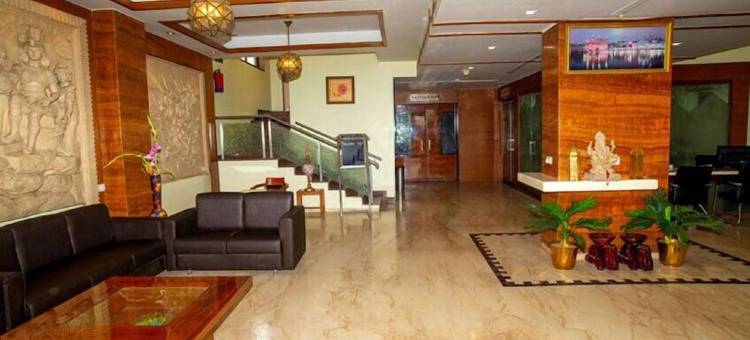 西姆兰酒店(Hotel Simran)图片
