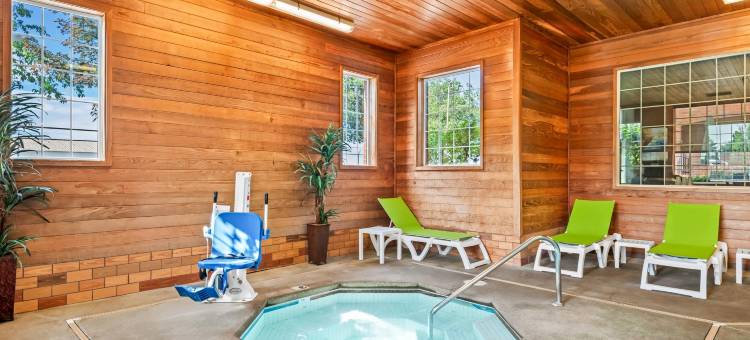 林恩县展览中心舒适套房酒店(Comfort Suites Linn County Fairground and Expo)图片