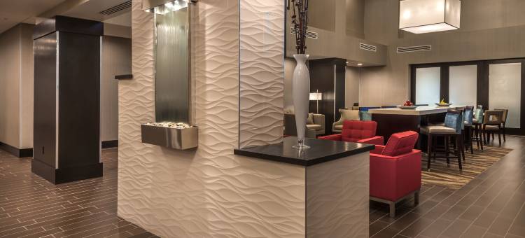 内华达里诺西欢朋套房酒店(Hampton Inn & Suites Reno West, NV)图片