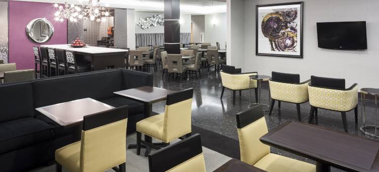 圣迭戈市区欢朋酒店(Hampton Inn San Diego-Downtown/Airport Area)图片