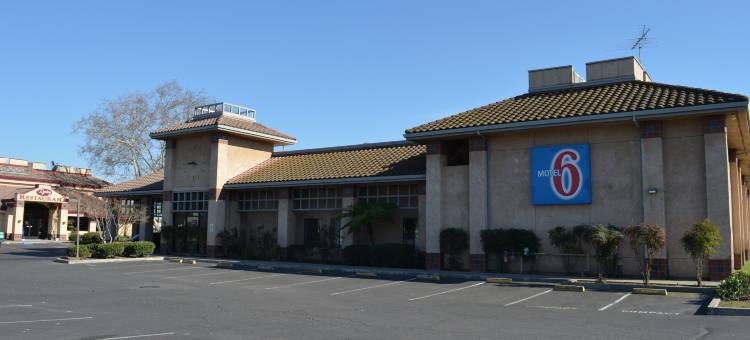 奥克代尔6号汽车旅馆(Motel 6 Oakdale, CA)图片