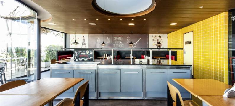 宜必思蒙得维的亚兰布拉酒店(Ibis Montevideo Rambla)图片