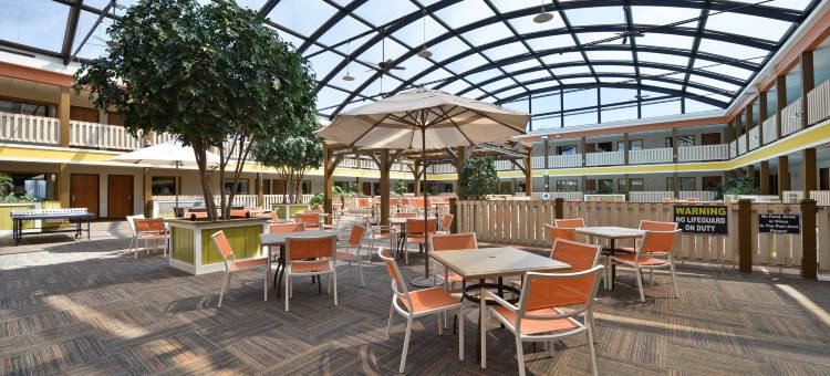 迪比克贝斯特韦斯特优质酒店暨会议中心(Best Western Plus Dubuque Hotel  Conference Center)图片