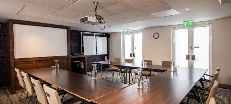 斯特灵智选假日酒店(Holiday Inn Express STIRLING by IHG)图片