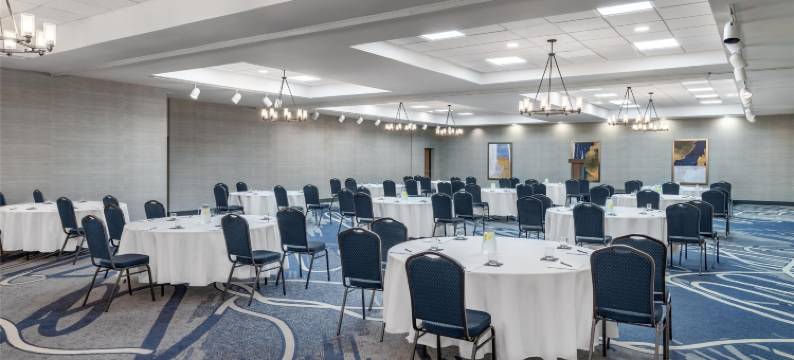 奥瓦通纳希尔顿逸林酒店(DoubleTree by Hilton Owatonna)图片