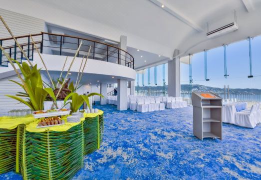 Krystal Beach Acapulco Hotel Overview