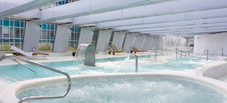 NH典藏马德里欧式建筑酒店(NH Collection Eurobuilding)图片