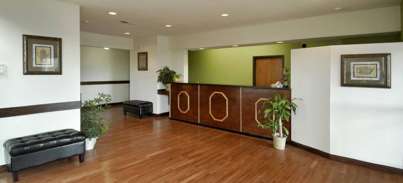 格林北速8酒店(Super 8 by Wyndham Bowling Green North)图片