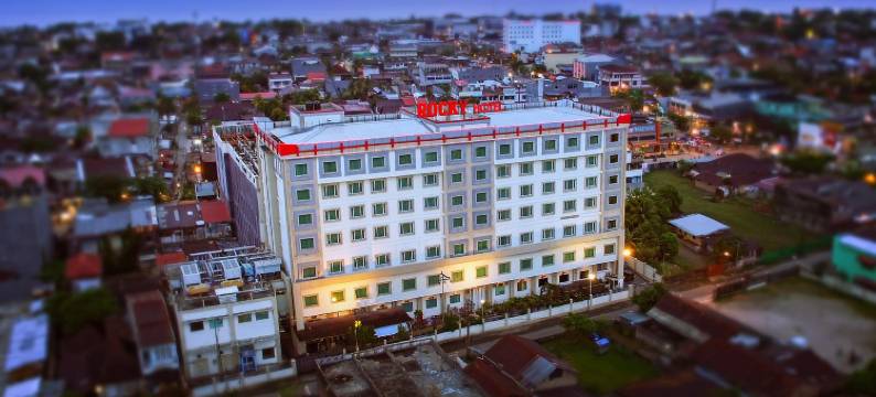 巴东洛基广场酒店(Rocky Plaza Hotel Padang)图片
