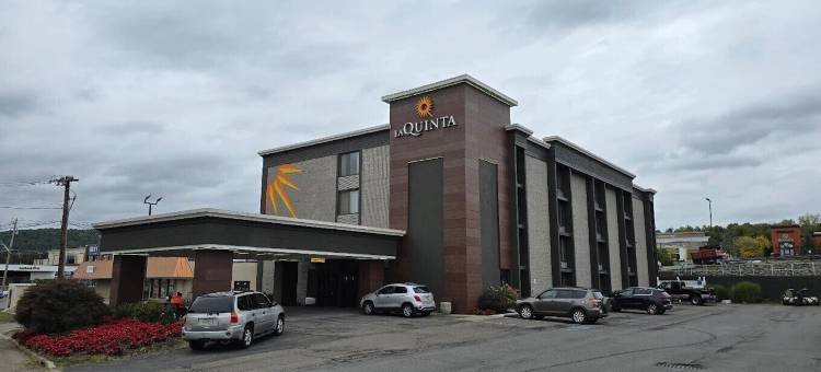 宾厄姆顿约翰逊城拉昆塔温德姆酒店(La Quinta Inn by Wyndham Binghamton - Johnson City)图片