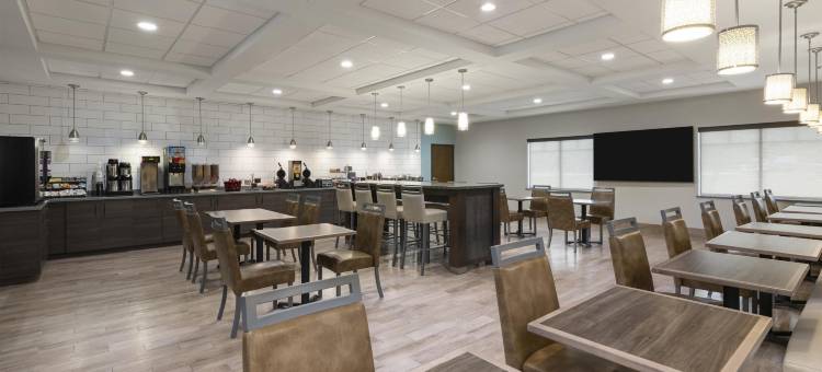 克利奇站贝斯特韦斯特优质套房酒店(Best Western Plus College Station Inn  Suites)图片