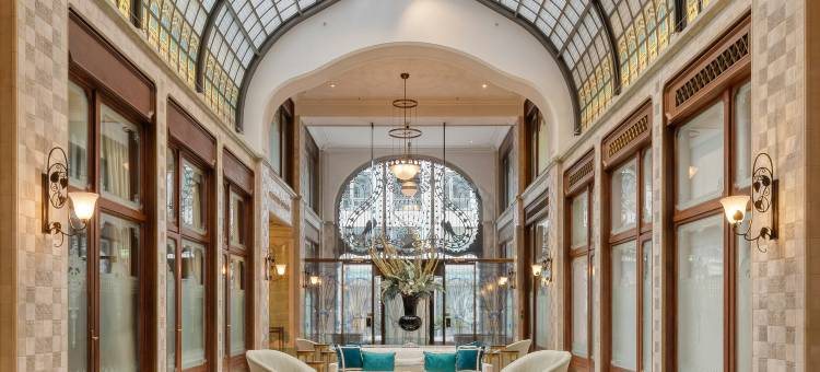 布达佩斯格雷沙姆宫殿四季酒店(Four Seasons Hotel Gresham Palace Budapest)图片