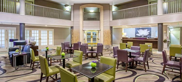 图森机场拉昆塔温德姆套房酒店(La Quinta Inn & Suites by Wyndham Tucson Airport)图片