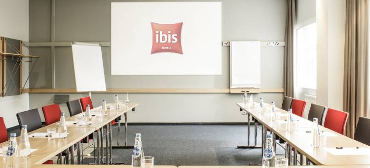 宜必思亚维侬南部酒店(ibis Avignon Sud)图片