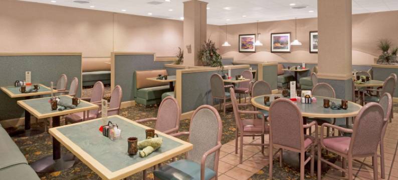 里诺华美达酒店及(Ramada by Wyndham Reno Hotel & Casino)图片