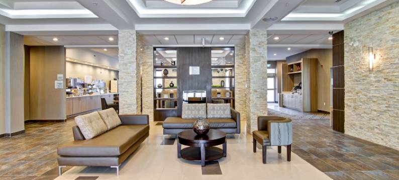 奥沙瓦市中心多伦多地区智选假日套房酒店(Holiday Inn Express & Suites OSHAWA DOWNTOWN - TORONTO AREA by IHG)图片