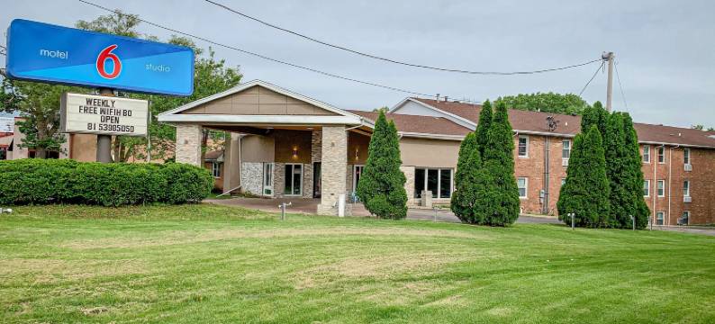 伊利诺伊伊罗克福德 6 号汽车旅馆(Motel 6 Rockford, IL)图片