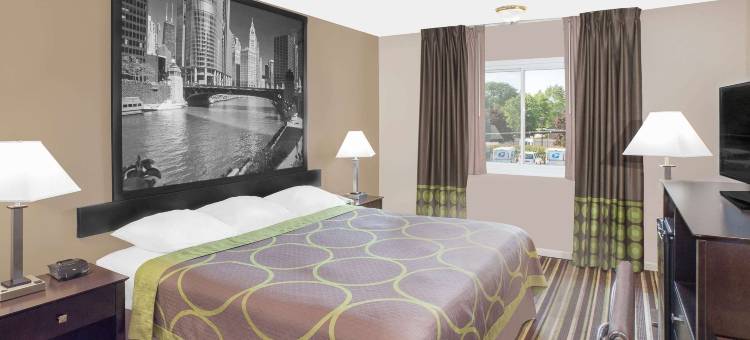 莫顿格罗夫-芝加哥速8酒店(Super 8 by Wyndham Morton Grove/Chicago)图片