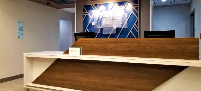 Holiday Inn Express 埃佩克斯-州罗利(Holiday Inn Express APEX-RALEIGH by IHG)图片