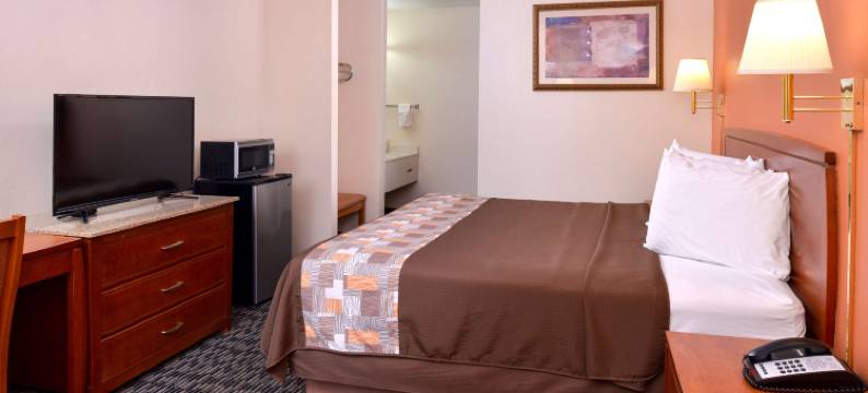 沙利文美洲最佳价值酒店(Americas Best Value Inn Sullivan)图片