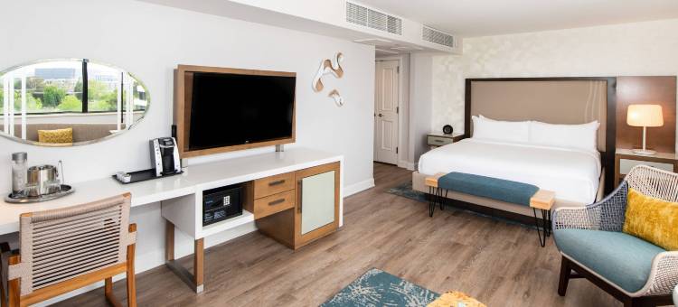 纽波特海滩万丽酒店(Renaissance Newport Beach Hotel)图片