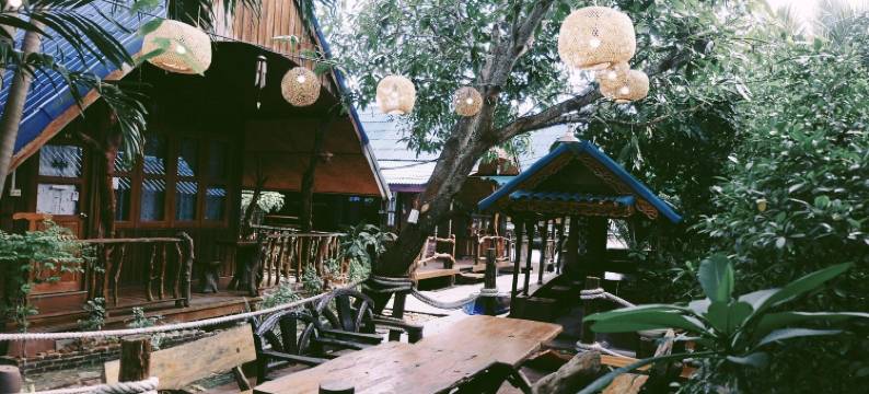 安帕瓦伦南燕度假村(RuenNamyen Resort Amphawa)图片