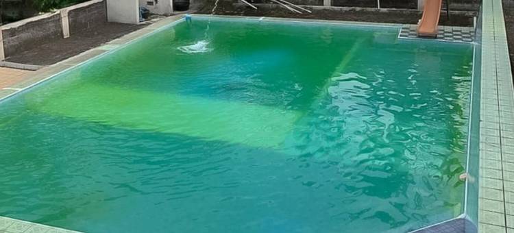 红门酒店普拉斯@ 大尤斯蒂克苏卡布米(RedDoorz Plus at Grand Yustik Sukabumi)图片