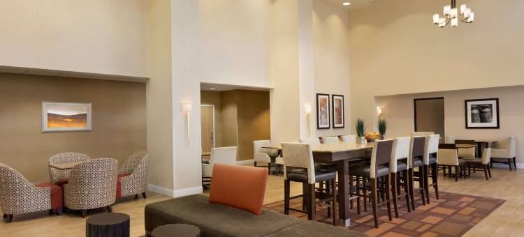 拉戈欢朋套房酒店(Hampton Inn & Suites Largo)图片