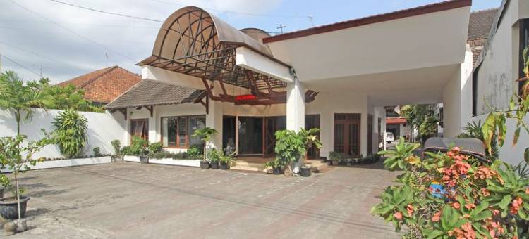 红多兹高级酒店-塔曼西斯瓦3(RedDoorz Plus @ Taman Siswa 3)图片