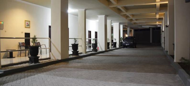 伊尔哈米酒店(Ilhami Hotel Blitar)图片