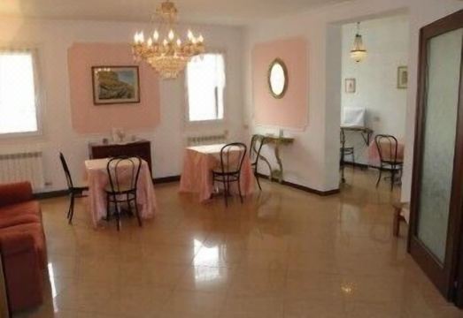 Cà Isabella Hotel Overview