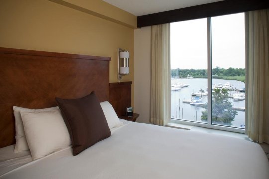 Hyatt Place Long Island East End Hotel Overview