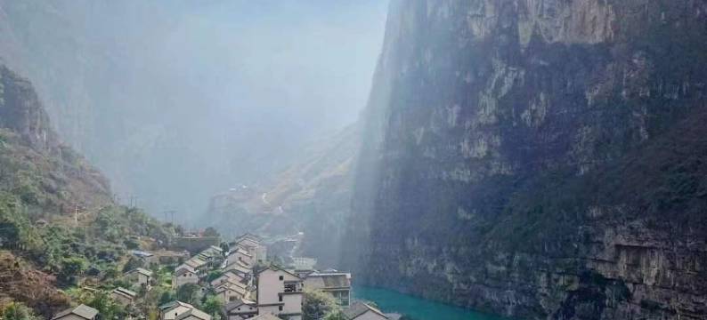 乐山观山河精品民宿(铁道兵博物馆店)图片