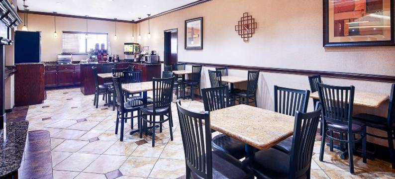 皇家山脉贝斯特韦斯特优质套房酒店(Best Western Plus Royal Mountain Inn  Suites)图片