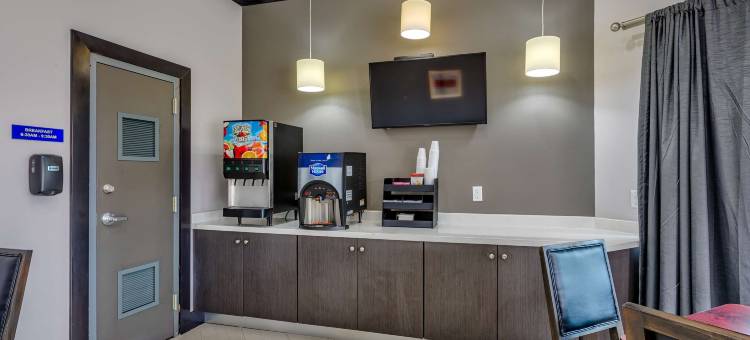 IAH机场北美洲佳价套房酒店(Americas Best Value Inn and Suites IAH Airport North)图片