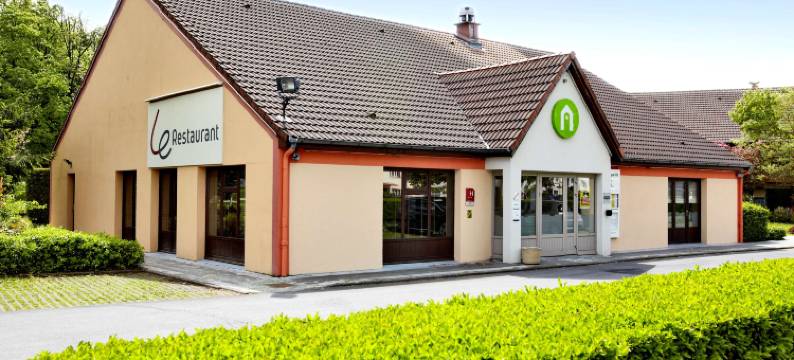 莫伯日康铂酒店(Campanile Maubeuge)图片