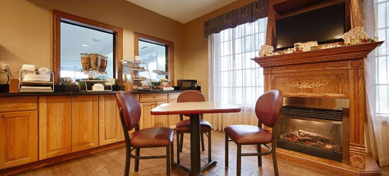 旁蒂克贝斯特韦斯特酒店(Best Western Pontiac Inn)图片