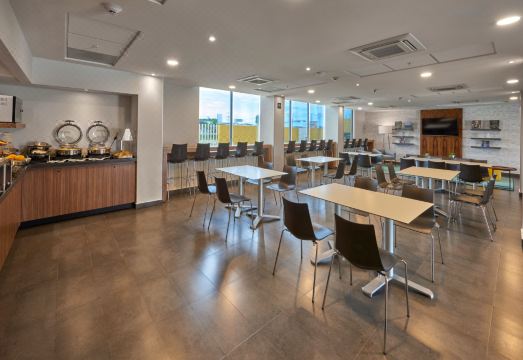 City Express by Marriott Comitan Hotel Overview