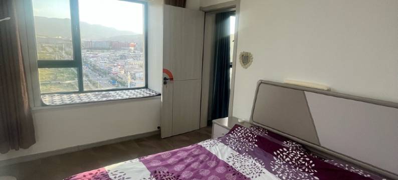 晓筑投影设计师民宿(薇乐大道分店)图片