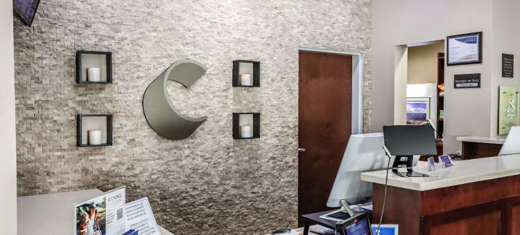 彩虹泉附近舒适套房酒店(Comfort Suites Dunnellon Near Rainbow Springs)图片