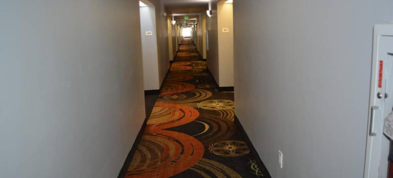 巴德湖呗盟酒店(Baymont by Wyndham Budd Lake)图片