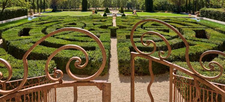 高迪城堡酒店(Château de la Gaude)图片